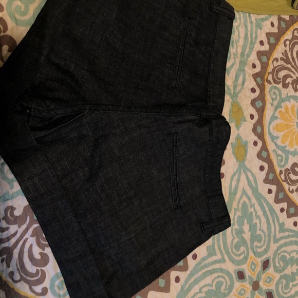 VICTORIA SECRET LONDON JEAN SHORTS NWOT - Picture 3 of 4